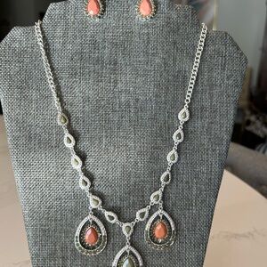 Elegant Silver, Salmon, And Green Teardrop Jewelry Set